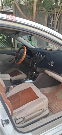 نيسان ألتيما